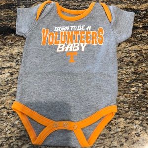 Vols onesie
